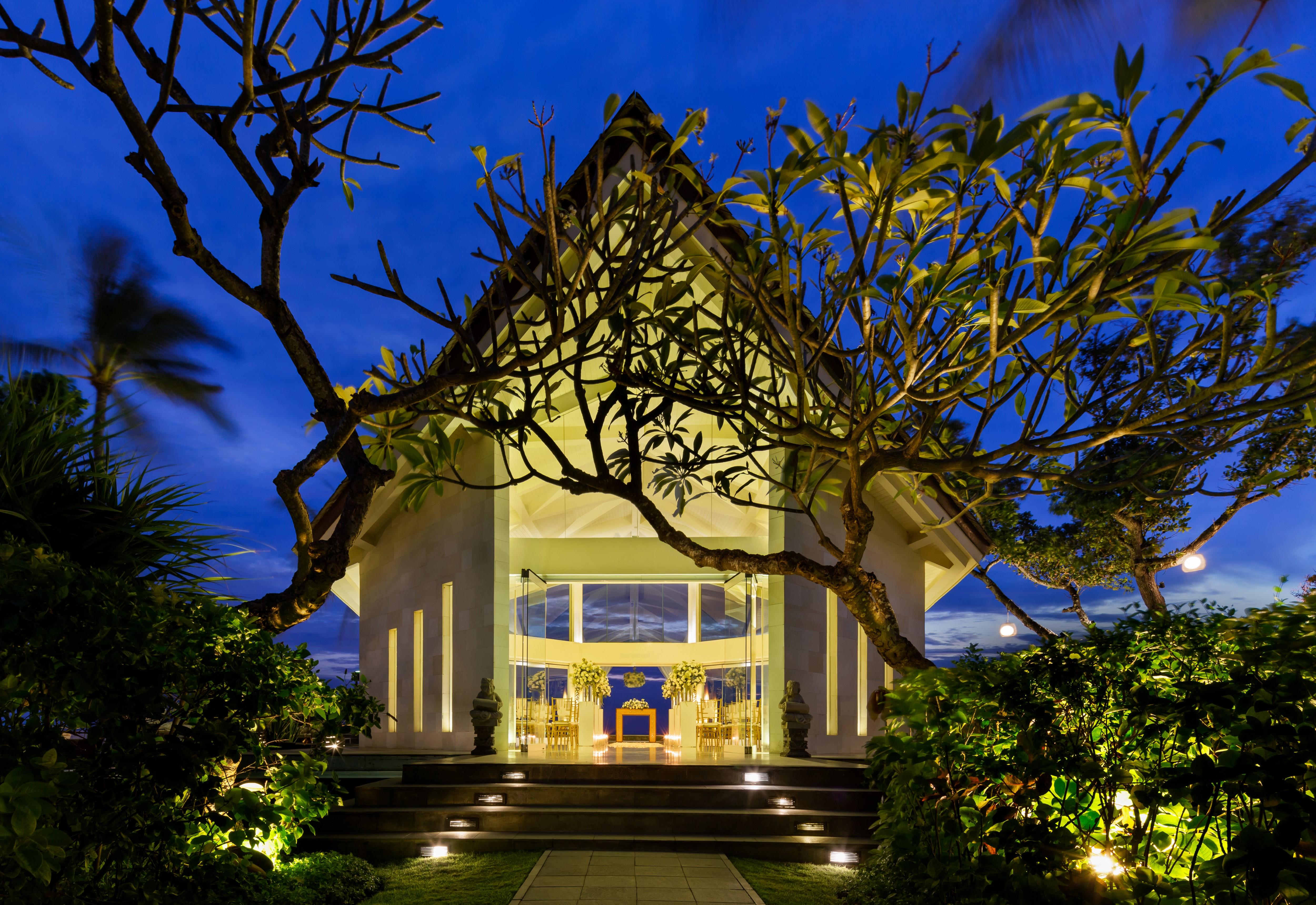 The Seminyak Beach Resort & Spa Esterno foto The Chapel at the Intercontinental Resort