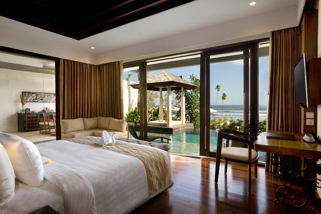 The Seminyak Beach Resort & Spa Esterno foto